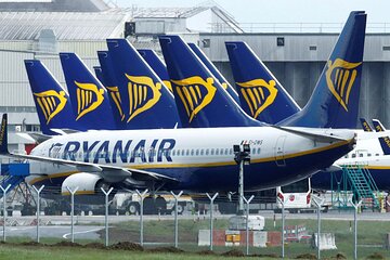 Private Transfer from Beauvais Airport to Paris