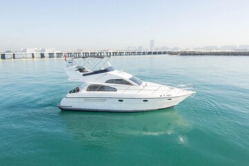 Private Charter Yacht Dubai - Exclusive Yacht Cruising Tour