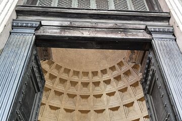 Pantheon: The Iconic Ancient Roman Temple – Semi-Private Tour