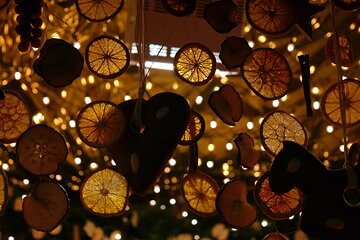 Private Walking Tour at Christmas Market with Mulled Wine and Chimney Cake