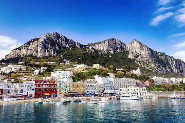 Capri: Boat Experience from Naples