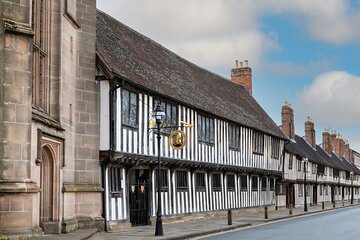 Shakespeare's Schoolroom & Guildhall Entry Ticket and Tour