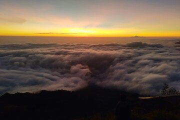 Volcano Batur Sharing Guide and Breakfast