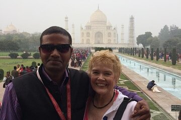 Taj Mahal and Agra Fort Tour with IHCL Skydeck Dining Experience