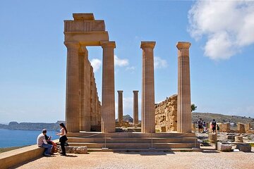 Rhodes Medieval town and Lindos Acropolis guided tour with Minibus .