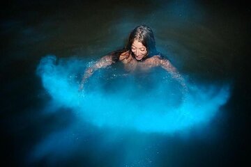 Bioluminescent Lagoon Tour: Night Swimming and Liming in Jamaica