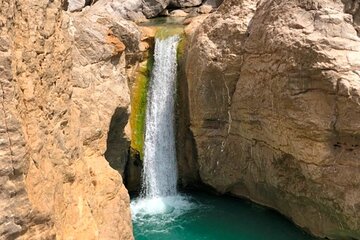 Private Day Trip to Wadi Hawir & Wahiba Sands 