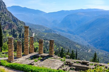 Delphi, Spanish guided one day tour
