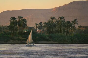 4 Nights Cruise Luxor, Aswan, Abu simbel,Balloon,and Tours By Bus From Hurghada 