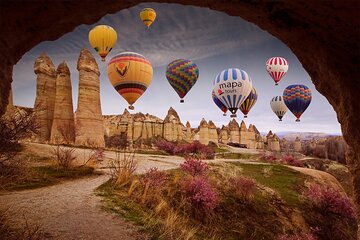 Deal Package : Cappadocia Full-day Red Tour & Hot Air Balloon Ride