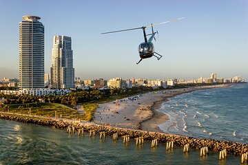 Miami Helicopter Tour: South Beach, Islands and Downtown