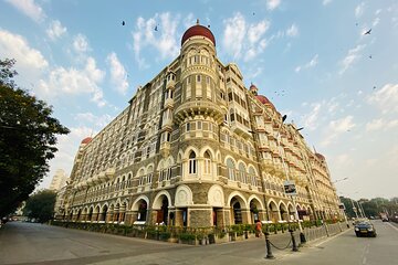 Private Half-Day Bombay Sightseeing Tour with Guide and Transportation