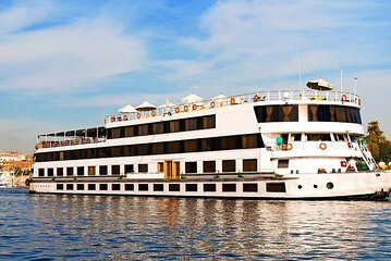 4 Days / 3 Nights Nile Cruise from Luxor to Aswan with Abu Simble