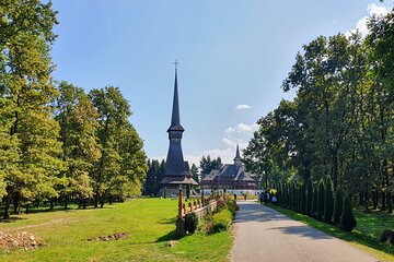 8 Day Guided Tour in Romania from Bucharest