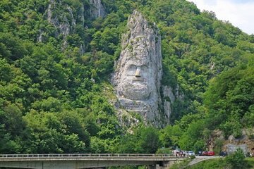 One Day in Bucharest plus 4 Days in Transylvania Private Tour