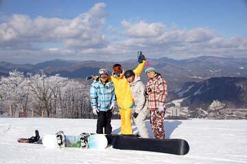 2 Days Snow Club Phoenix Pyeongchang - Retro Ski Game