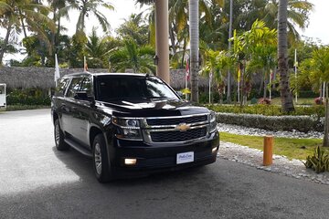 Deluxe SUV Private Round Trip Airport Transfer Bavaro Hotels 1-5 Passenger