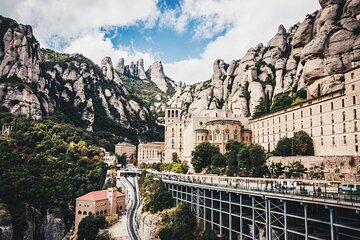 6-Day The Secrets of Northern Spain Tour from Barcelona to Madrid