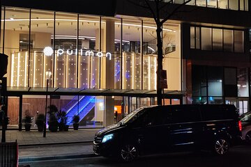 Private Transfer between Charles de Gaulle Airport and Paris by Van