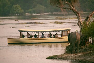 Ra-Ikane Luxury Sunset Cruise Victoria Falls