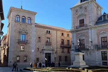 Historic Madrid, a walk through the Austrias neighborhood