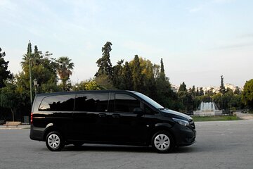 Private Transfer from Athens Airport and Athens to Costa Navarino