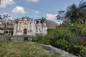 Tour around antigua's villages