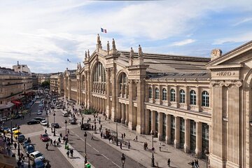 Private One Way Transfer from Railways Station to Hotel in Paris 