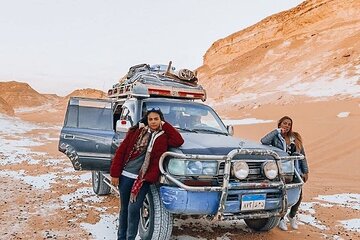 4 Days White Desert and Bahariya Oasis Tour