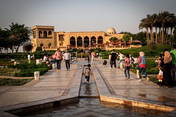 Tour to El Moez St. and Al Azhar Park with Dinner 