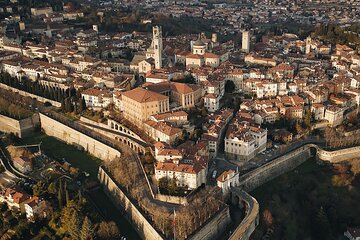 Private 6 hours guided Tour to Bergamo from Milan