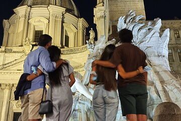 Rome by Night Walking Tour with Local Guide & Must-see Sites All Lit-up