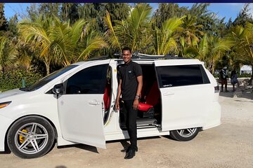 Private Round Trip La Romana Airport to Punta Cana Hotel/Villa/Rental Transfer