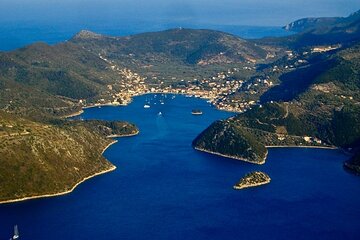 Ithaca Private Full-Day Sightseeing Tour from Kefalonia