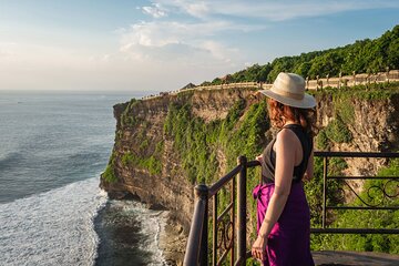 Private Full-Day Tanah Lot and Uluwatu Temple Tour with Kecak Dance Show