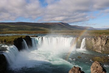 Lake Mývatn and Goðafoss Shared Shore Excursions