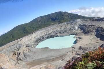 Poas Volcano and La Paz Waterfall Day tour