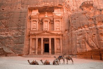 Full-Day Tour of Petra Temple By Ferry and Lunch from Sharm El Sheikh