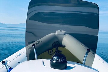 Boat and dinghy rental for a day in the Gulf of Naples