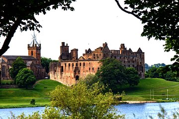 Linlithgow palace, Blackness &Stirling Castle Luxury Private Tour