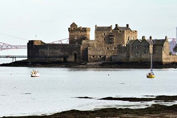 Blackness & Stirling Castle, Wallace Monument Luxury Private Tour