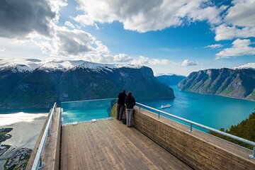 Guided Tour To Nærøyfjorden, Flåm And Stegastein - Viewpoint Cruise