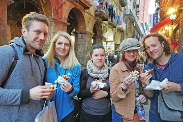 Full-Day Private Art and Food Walking Tour in Naples