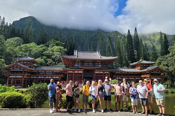 Free Byodo-In Temple and Waimea Waterfall Circle Island Day Tour