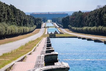 2-Hours Royal Palace Guided Walking Tour in Reggia di Caserta