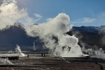 Full Day Tour to Geyser del Tatio, Vado Putana and Machuca