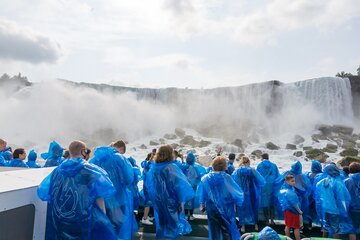 Niagara Falls Adventure Tour with Maid of the Mist Boat Ride