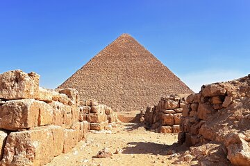 Giza Pyramids, Memphis and Sakkara Tour from Cairo