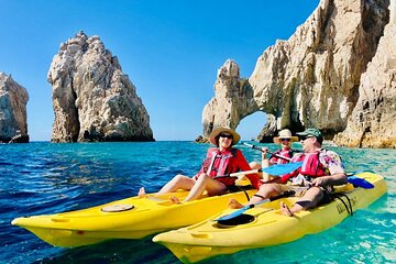 Los Cabos Arch and Playa del Amor Tour by Glass Bottom Kayak