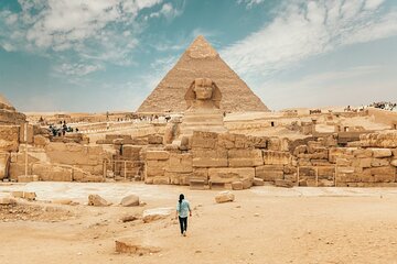 Explore Pyramids and Egyptian Museum from Sharm El Sheikh 